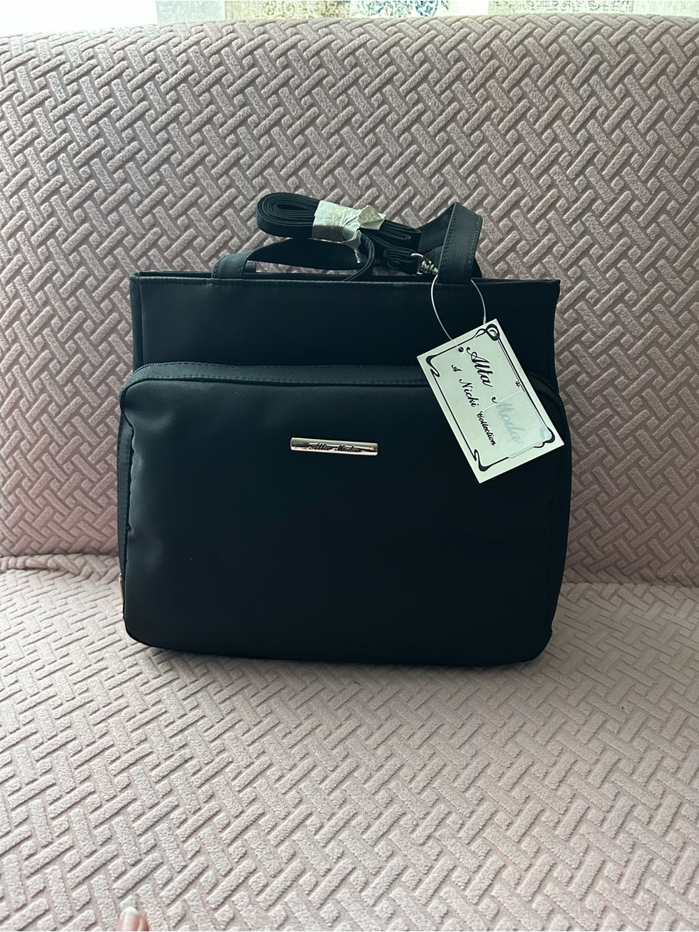 Stylish Black Women's Satchel with Detachable Strap